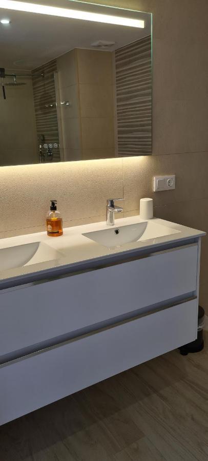 La Isleta Sea View Beach Apartment - Front Line El Campello Ngoại thất bức ảnh